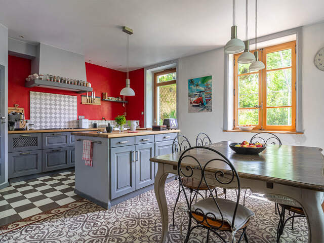 Maison de caractère familiale 6 chambres + bureau avec jardi — photo du bien