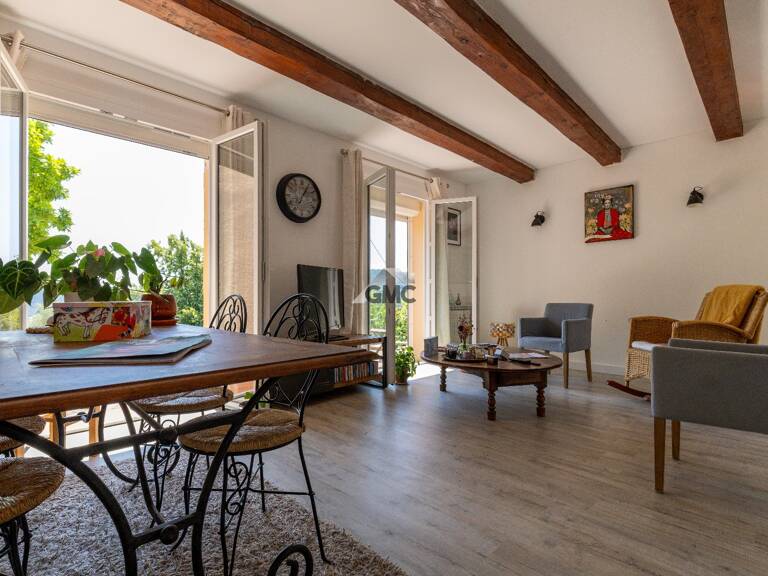 Villa — photo 1