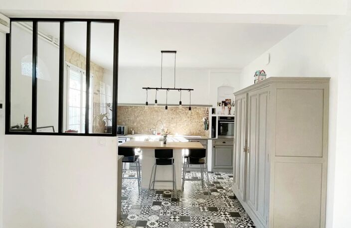 ? À VENDRE – MAISON DE CHARME RÉNOVÉE À AGEN — photo 3