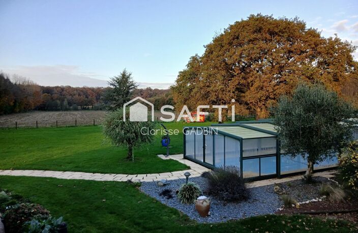 Magnifique propriété avec longère rénovée avec 3 chambres, piscine couverte, 16 hectares de terrain dont bois — photo 3