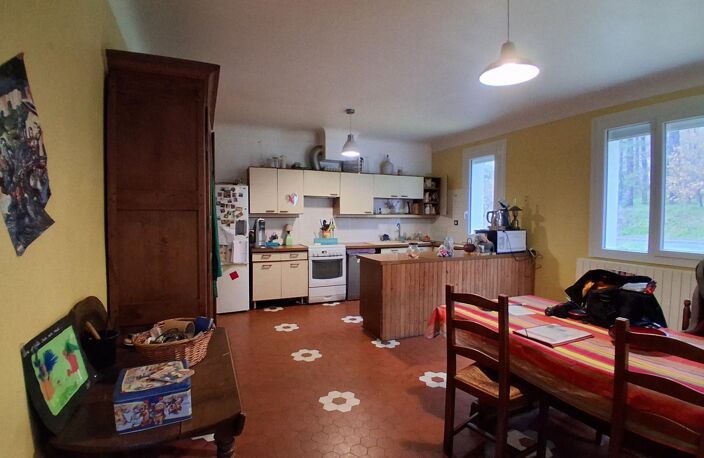 Maison familiale 180m2, 6 chambres sur parcelle 3000m2. — photo 4