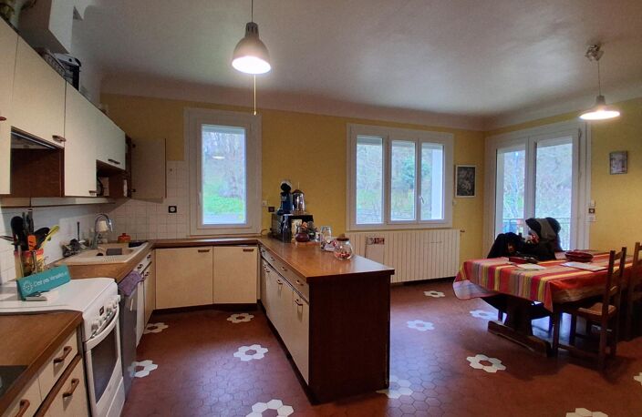 Maison familiale 180m2, 6 chambres sur parcelle 3000m2. — photo 5