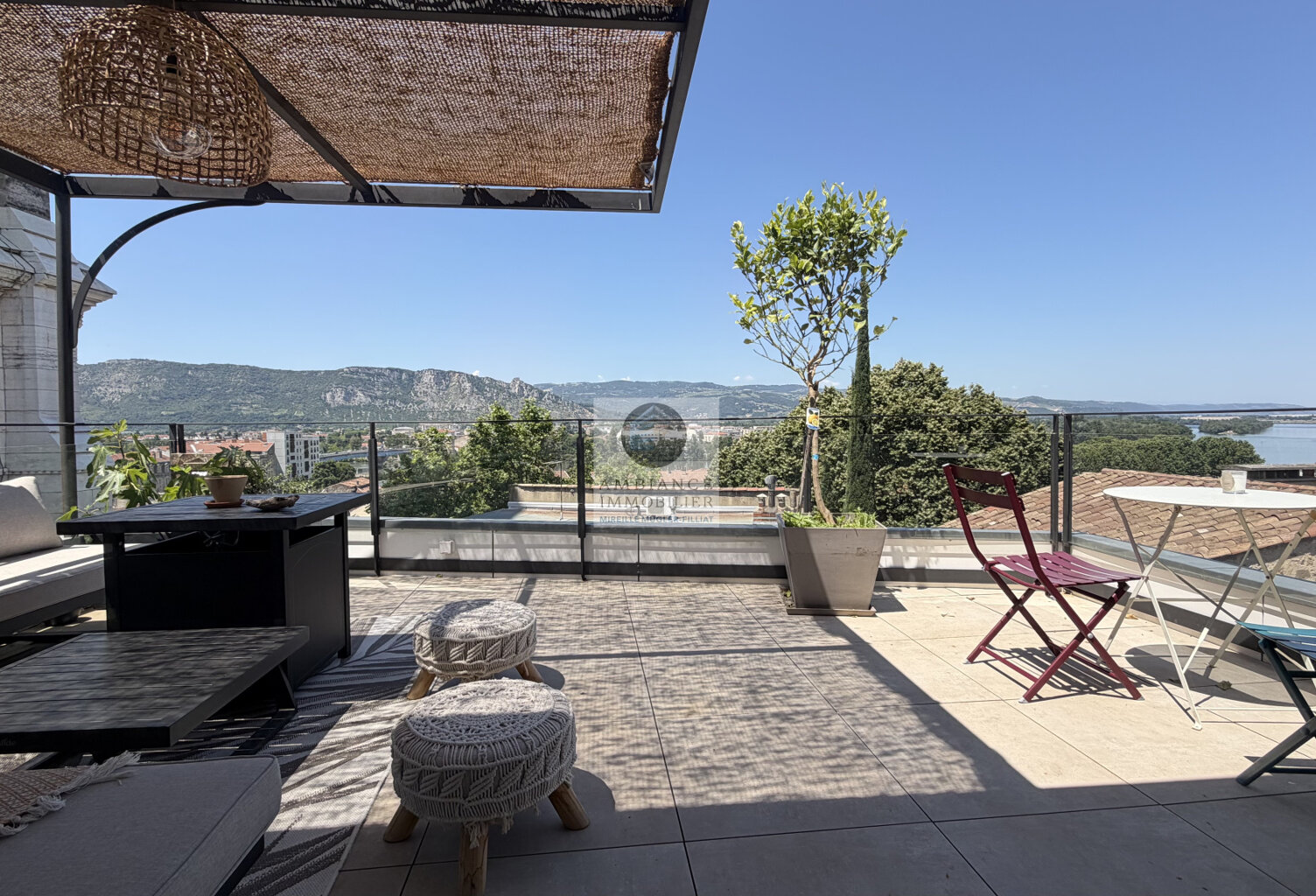 Appartement avec rooftop dans maison de ville entre patrimoi — photo 1