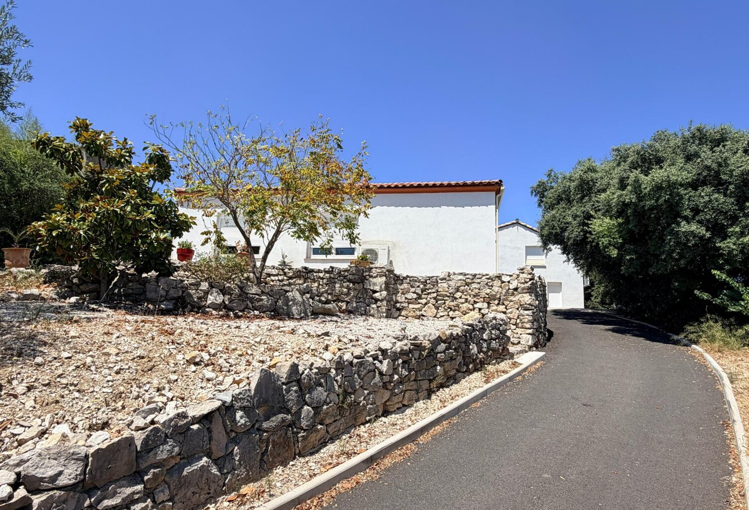 Deux maisons en une, 254 m² à fort potentiel — photo 1