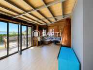 Chalet d'exception, refait à neuf 4 pièces, 3 chambres, garage, parking et terrain privatif. — photo 2