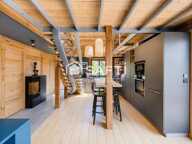 Chalet d'exception, refait à neuf 4 pièces, 3 chambres, garage, parking et terrain privatif. — photo 3