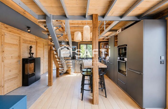 Chalet d'exception, refait à neuf 4 pièces, 3 chambres, garage, parking et terrain privatif. — photo 3