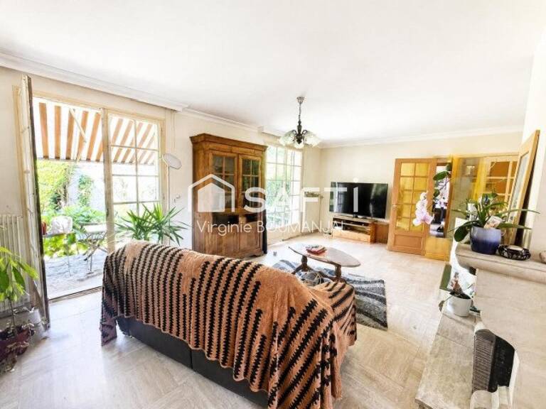 Maison 6 chambres, sous sol complet et jardin clos. — photo 1