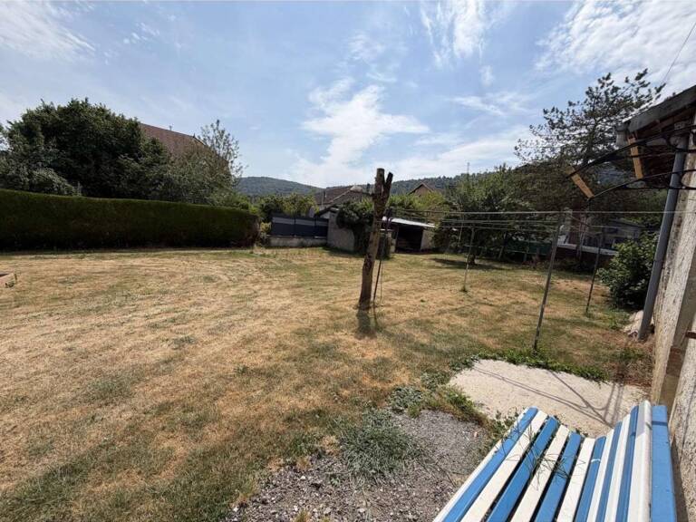 Donner vie à vos projets, Maison avec grange, offrant un beau potentiel d'aménagement ! — photo 1