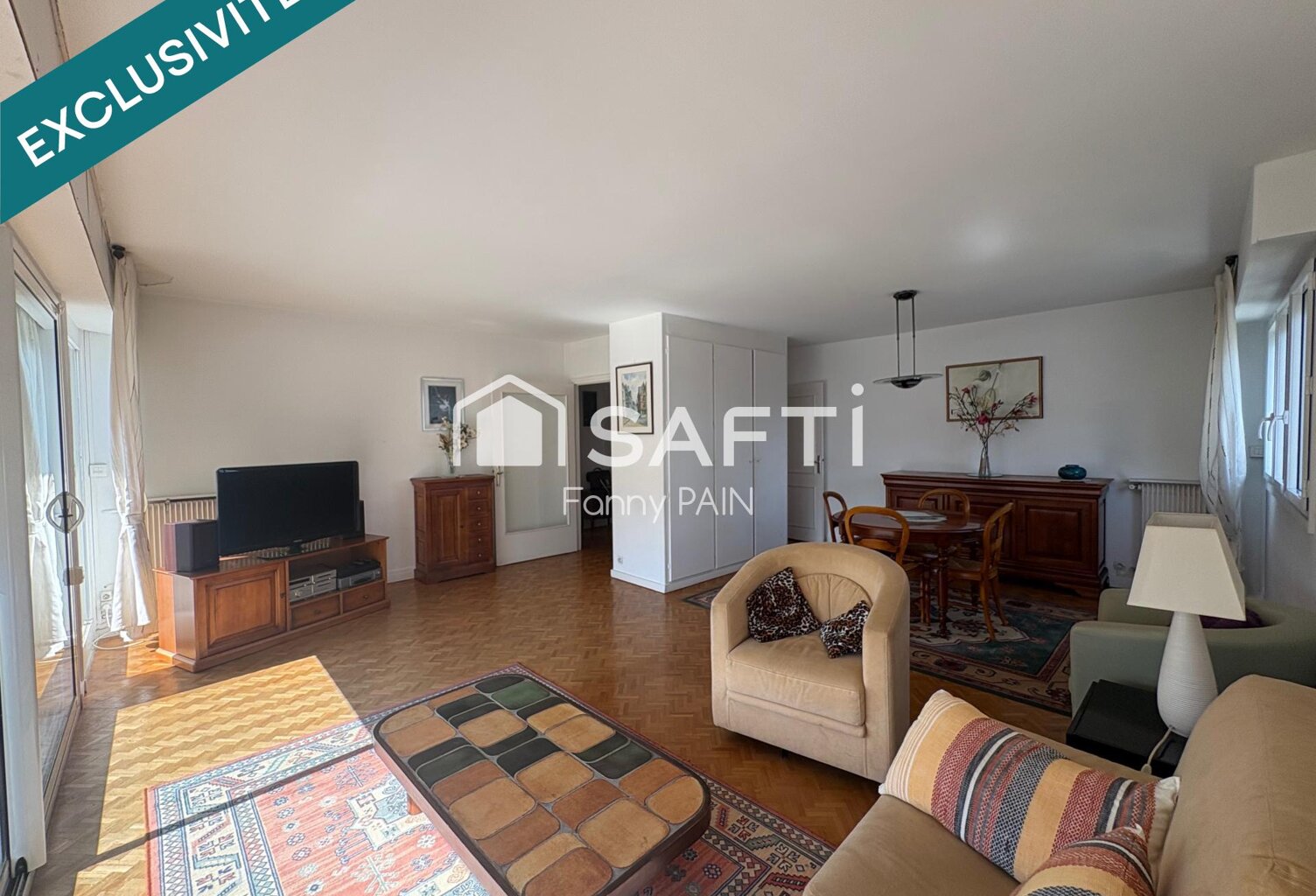 Appartement spacieux avec vue sur le cher, balcon, cave et place de parking — photo 1