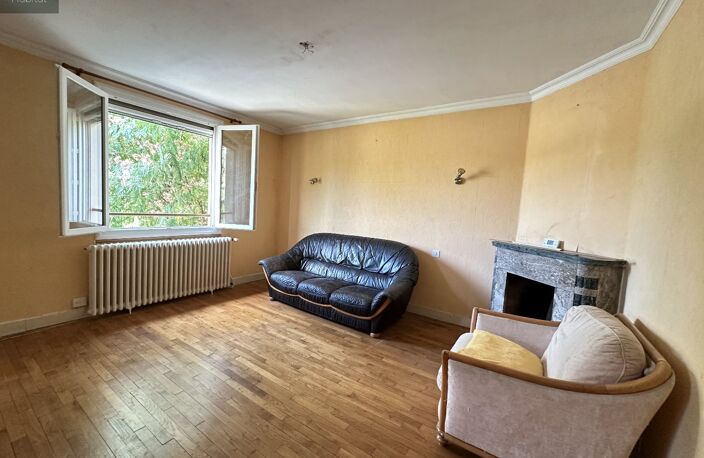 Proche du centre ville, quartier calme, Maison 4 chambres, garage, sur terrain de 630m² — photo 2