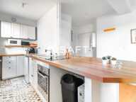 STUDIO de charme, RÉNOVÉ, de 32m2, CARREZ, AVEC GRANDE CAVE, à Maurepas, en zone piétone, au calme et proche de toutes commodités! — photo 2