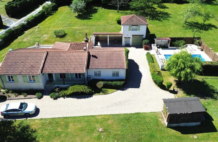 Plain-pied avec piscine et studio indépendant — photo 2