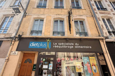 Immeuble  306200 €