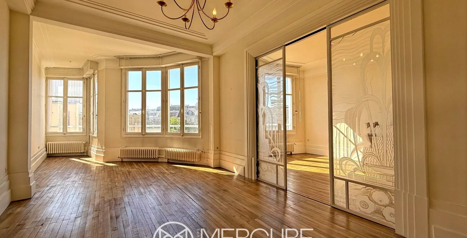 Appartement T5 de 120 m² – Charme Art Déco, beaux volumes et for — photo 1
