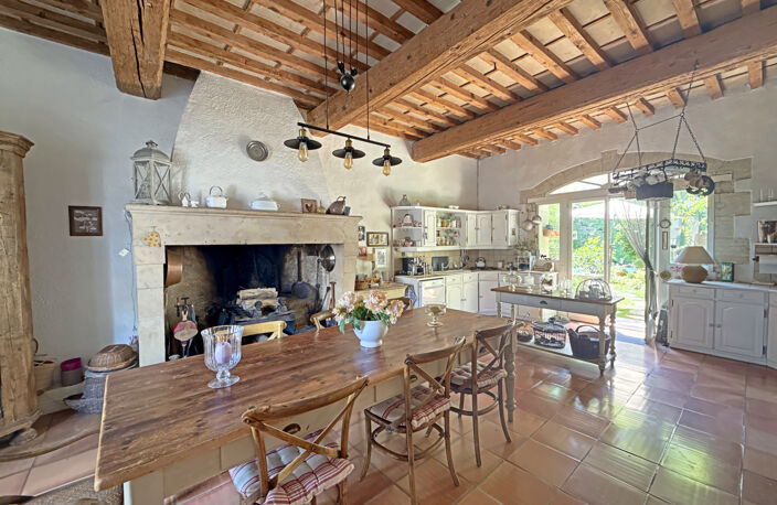 À Vendre- Maison Vigneronne 225 M2 - 7 pièces — photo 4