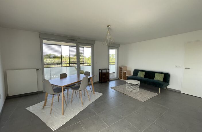 Location appartement 3 pièces 60 m² à Toulouse (31100) — photo 3