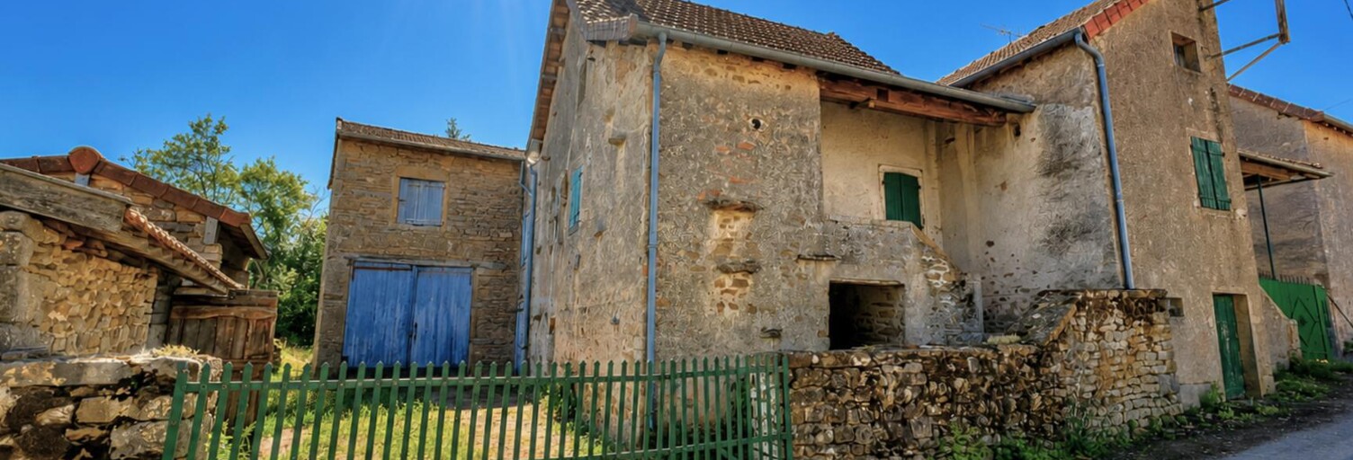 Maison 4 Pièces 240 m² à vendre à La Vineuse sur Fregande (71250)