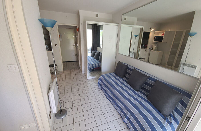 LA GRANDE-MOTTE - STUDIO CABINE MEUBLE - 22,5m2 — photo 2