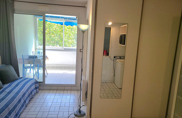 LA GRANDE-MOTTE - STUDIO CABINE MEUBLE - 22,5m2 — photo 4