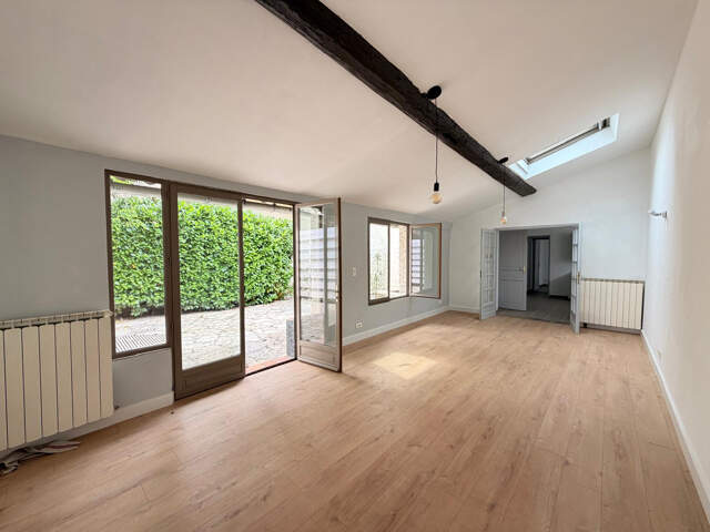 ALES CENTRE VILLE Maison de ville 5 pièces 88 m2 avec cour e — photo du bien
