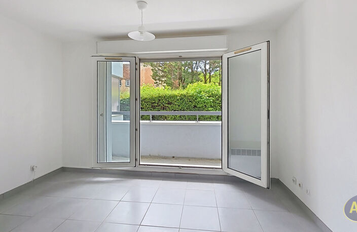 Appartement Gradignan T1 de 22 m2 avec balcon et parking sécurisé — photo 4