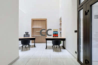 Bureau  750 €