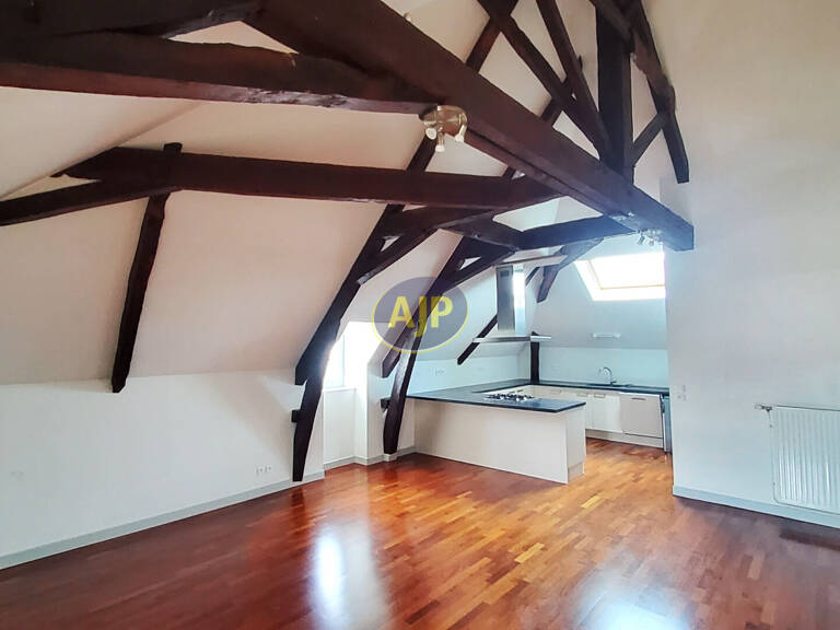 APPARTEMENT RENOVE CENTRE VILLE - 85 m2 (102,89 m2 au sol) — photo 1