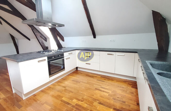 APPARTEMENT RENOVE CENTRE VILLE - 85 m2 (102,89 m2 au sol) — photo 4