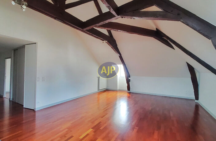 APPARTEMENT RENOVE CENTRE VILLE - 85 m2 (102,89 m2 au sol) — photo 5