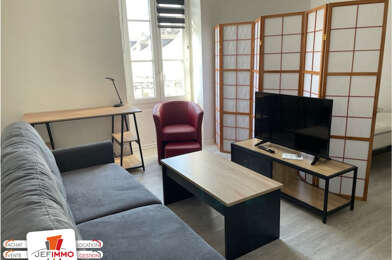 Appartement 1 pièces 530 €