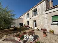 LA JARRIE  - Maison de caractère à fort potentiel avec dépendances, jardin et garage — photo 3