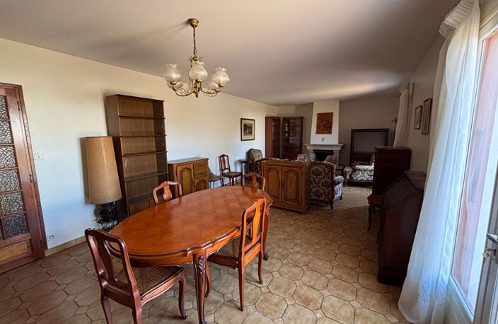 Maison de plain-pied avec garages et véranda - Au calme d'un village du Château-d'Oléron — photo 5