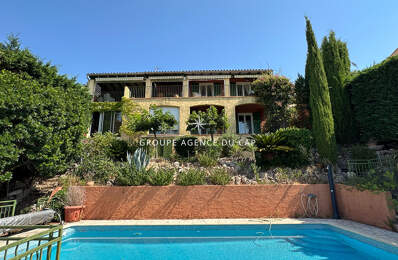 A VENDRE  VILLA PROVENÇALE  VUE MER PISCINE GARAGE AUX ISSAMBRES — photo du bien