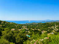 A VENDRE  VILLA PROVENÇALE  VUE MER PISCINE GARAGE AUX ISSAMBRES — photo 2
