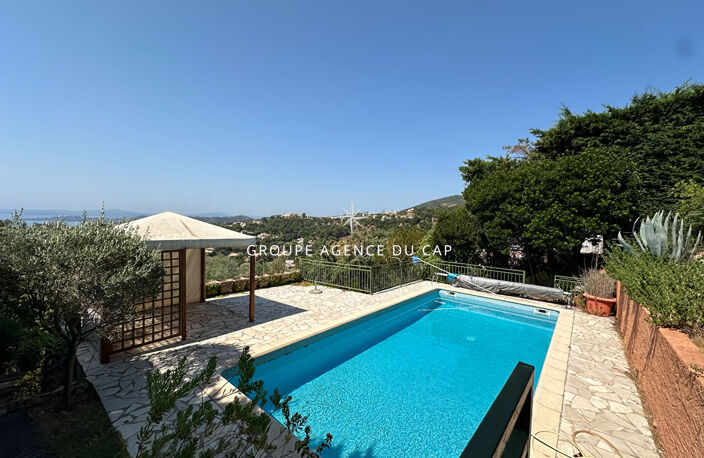 A VENDRE  VILLA PROVENÇALE  VUE MER PISCINE GARAGE AUX ISSAMBRES — photo 3