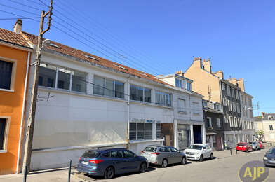 Immeuble  986730 €