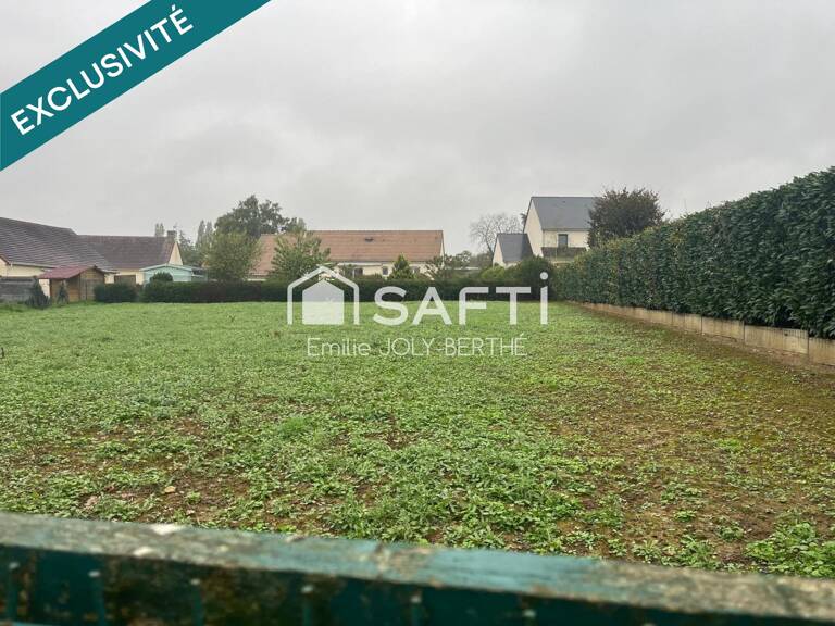 TERRAIN CONSTRUCTIBLE VIABILISE ET BORNE - SECTEUR AUVERS LE HAMON / 72300 — photo 1