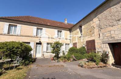 Ensemble immobilier à restaurer, possibilité de faire 4 à 6 logements et garages — photo du bien