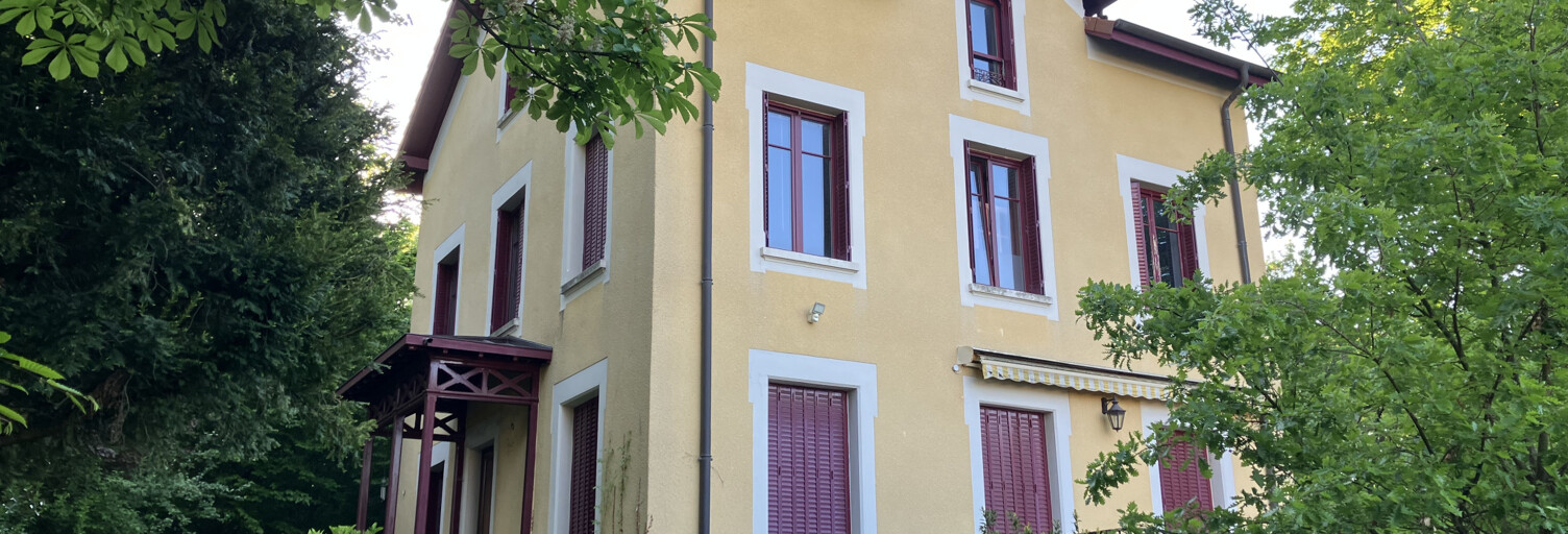 Maison 9 Pièces 206 m² à vendre à Charbonnières-les-Bains (69260)