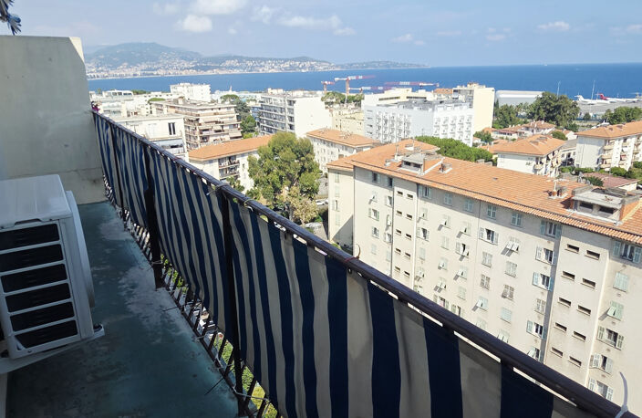 Nice-ouest / Proche Ferber - 3 pièces - dernier étage - vue mer — photo 3