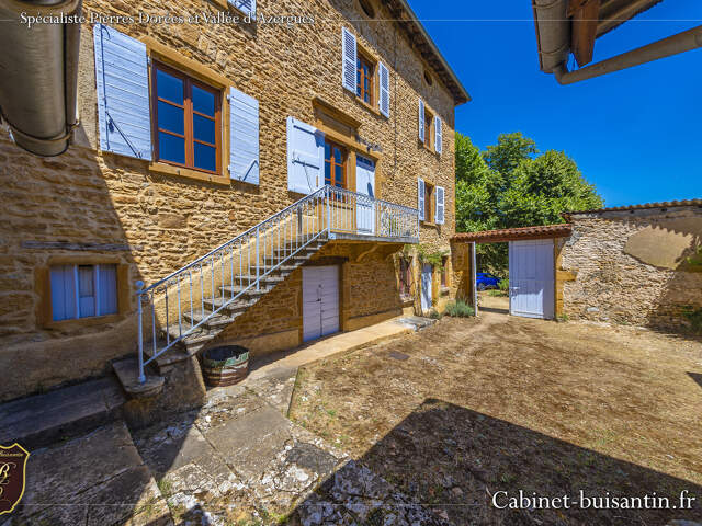 Propriété de charme en pierres avec dépendances — photo du bien
