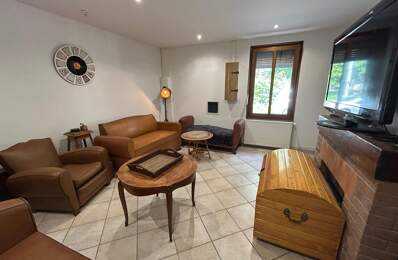 Maison de ville, 2 chambres possibilité 3, 2 bureaux, jardin, garage, véranda, dépendance. — photo du bien
