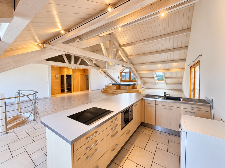 CHARQUEMONT - APPARTEMENT ATYPIQUE de 172.84m2 — photo 1