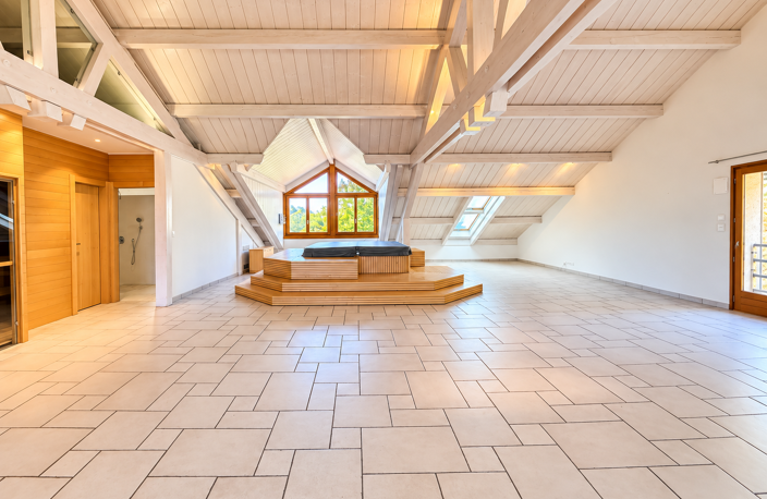 CHARQUEMONT - APPARTEMENT ATYPIQUE de 172.84m2 — photo 3
