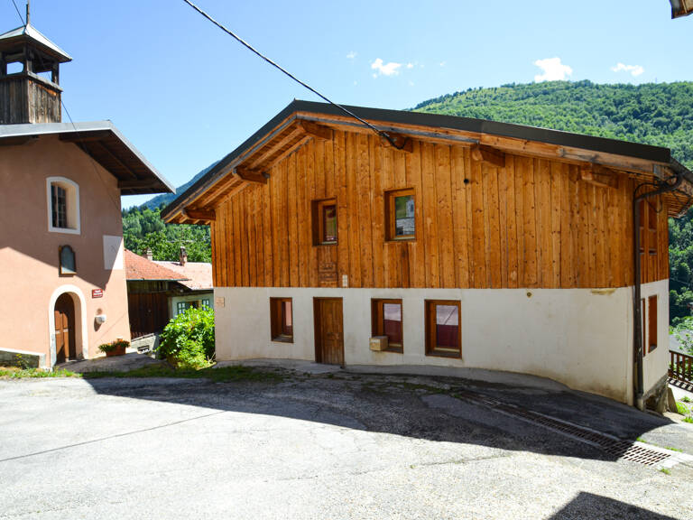 Ensemble immobilier - 6 appartements — photo 1