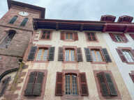 Ensemble de 4 logements au centre ville de St Jean Pied de P — photo 3
