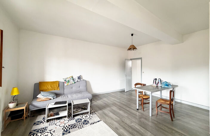 Ensemble de 4 logements au centre ville de St Jean Pied de P — photo 5