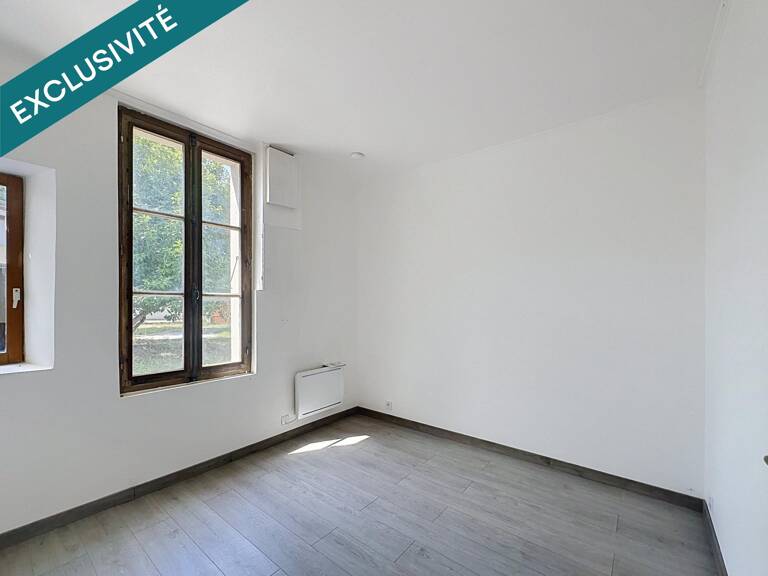 Dans village recherché, proche commodités — photo 1