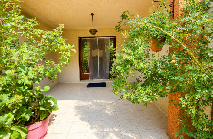 T2 de 60 m2 Le Pradet RDC jardin terrasse — photo 2